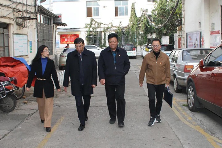 云煤（Ag亚洲集团）集团党委副书记、总司理高建嵩到恒通煤业公司开展春节送温暖慰问活动