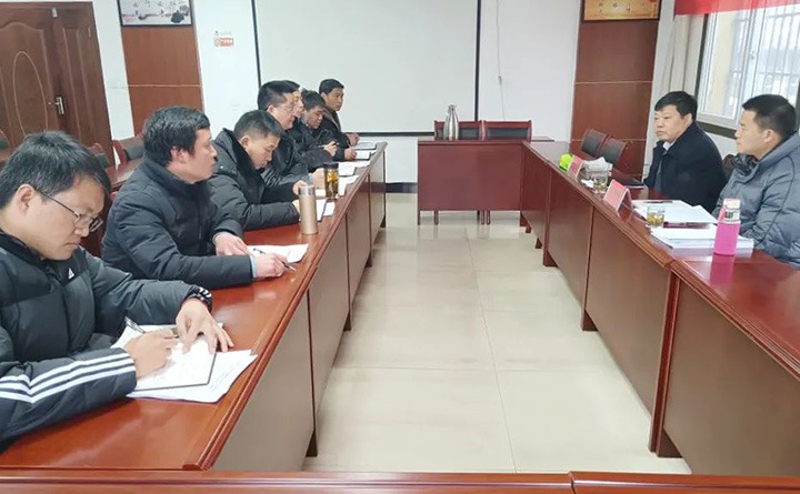 云煤（Ag亚洲集团）集团总司理助理、刷新办主任陈家昆一行到四角地煤矿公司督导调研