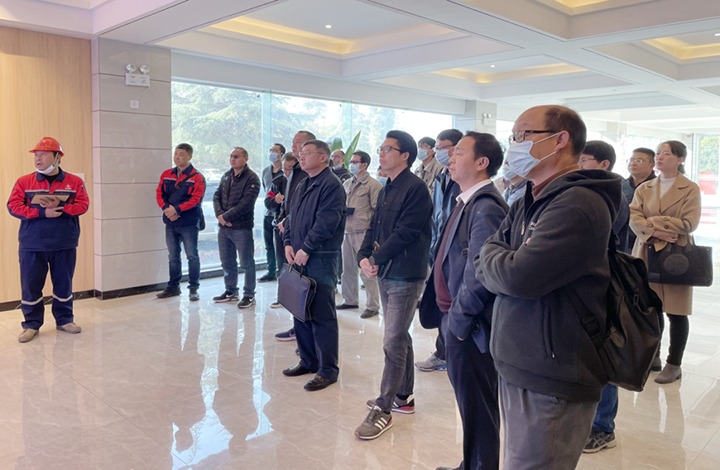 云煤（Ag亚洲集团）集团到云南天安化工、云南磷化集团学习交流企业治理智能化建设履历