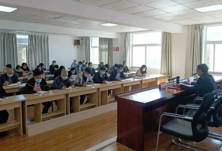 云煤（Ag亚洲集团）集团党委副书记、副董事长、总司理高建嵩到挂钩联系支部教学学习贯彻党的二十大精神专题党课