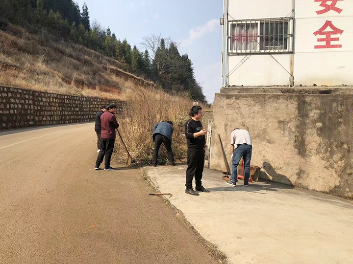 【简讯】顺源煤矿公司开展情形卫生大扫除活动