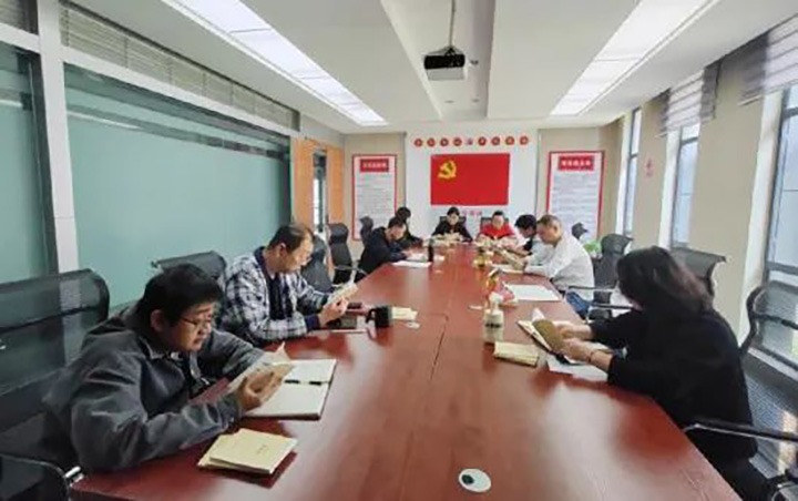 【简讯】Ag亚洲集团地产公司党支部开展学好“口袋书”活动