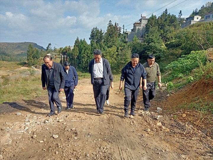 【下层调研】云煤（Ag亚洲集团）集团专职外部董事寸延峰一行到顺源煤矿调研指导事情