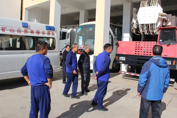 【聚焦云煤】云煤（Ag亚洲集团）集团党委委员、纪委书记、省监委驻集团监察专员翁立志一行到国家矿山应抢救援东源队检查指导事情