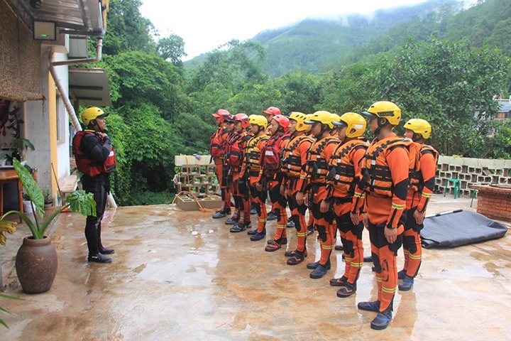 东源队勇赴普洱小黑江，，，，，，提升急流水域救援能力