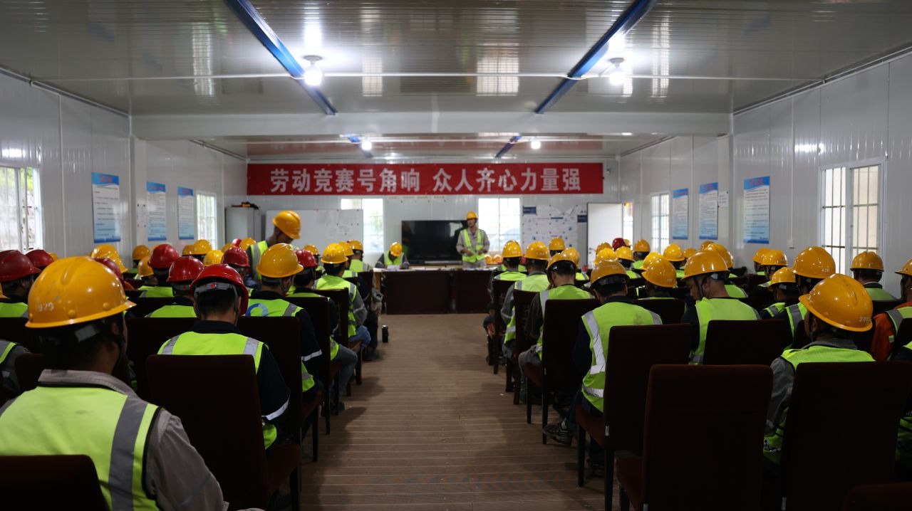 煤海竞帆船，，，，，，，，拼搏铸绚烂——先锋煤业劳动竞赛奏响奋进乐章