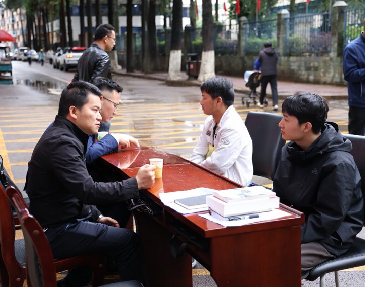 云煤集团开展“民法典护航绿色工业”现场释法活动