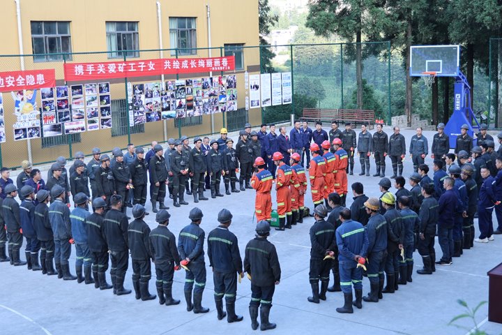 “筑”牢防地 “声”入人心——四角地煤矿工会清静宣讲直通一线